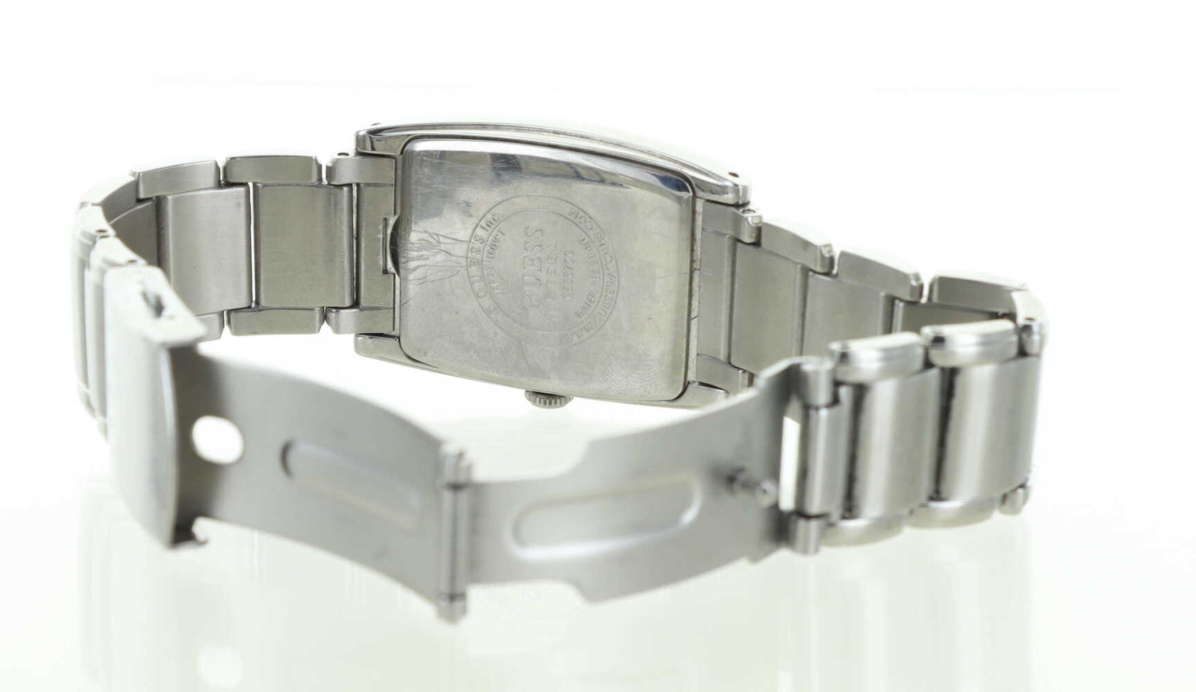 guess square face stainless steel water resistant watch g85670g