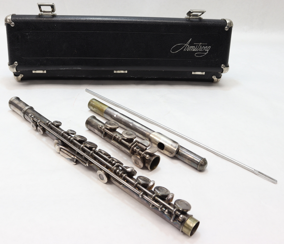 ARMSTRONG (104) Vintage Student Flute-In Case