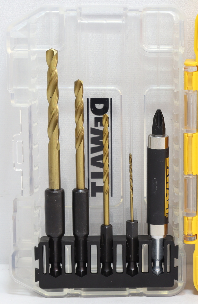dewalt 25-piece drill bit kit includes tough case