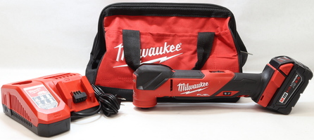 Milwaukee - 2836-20 Oscillating Multi-Tool With Battery & Charger 