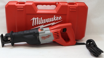 Milwaukee - 6519-31 Sawzall Reciprocating Saw In Case 