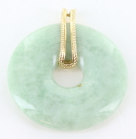 Vintage 14K Yellow Gold & Jade Donut Style Pendant