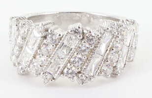 Judith Ripka Sterling Silver 925 CZ Diamonique Baguette / Round Cut Ring, Size 8